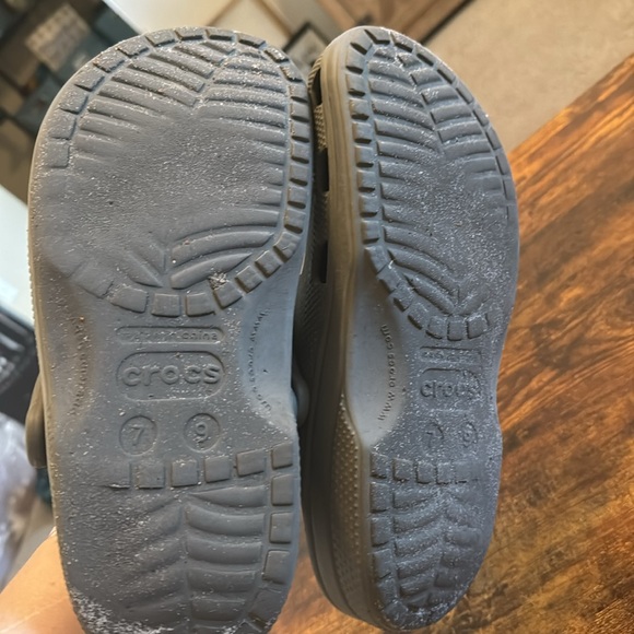 Gray crocs - Picture 2 of 2